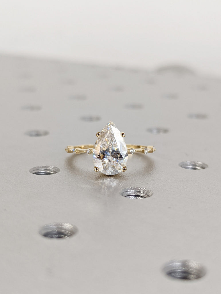 Pear Cut Engagement Ring, Dainty Moissanite Engagement Ring