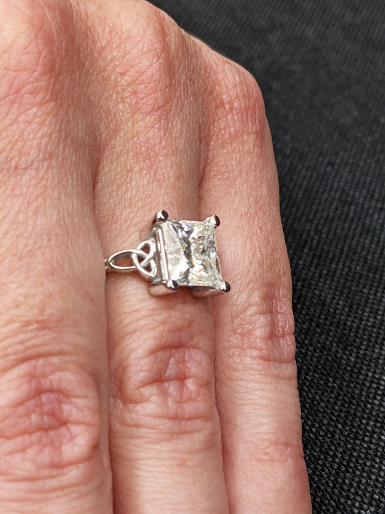 Celtic Cathedral Ring Gold Moissanite Diamond Celtic Engagement Ring Trinity Knot Ring Irish Ring Triquetra Ring Moissanite Ring