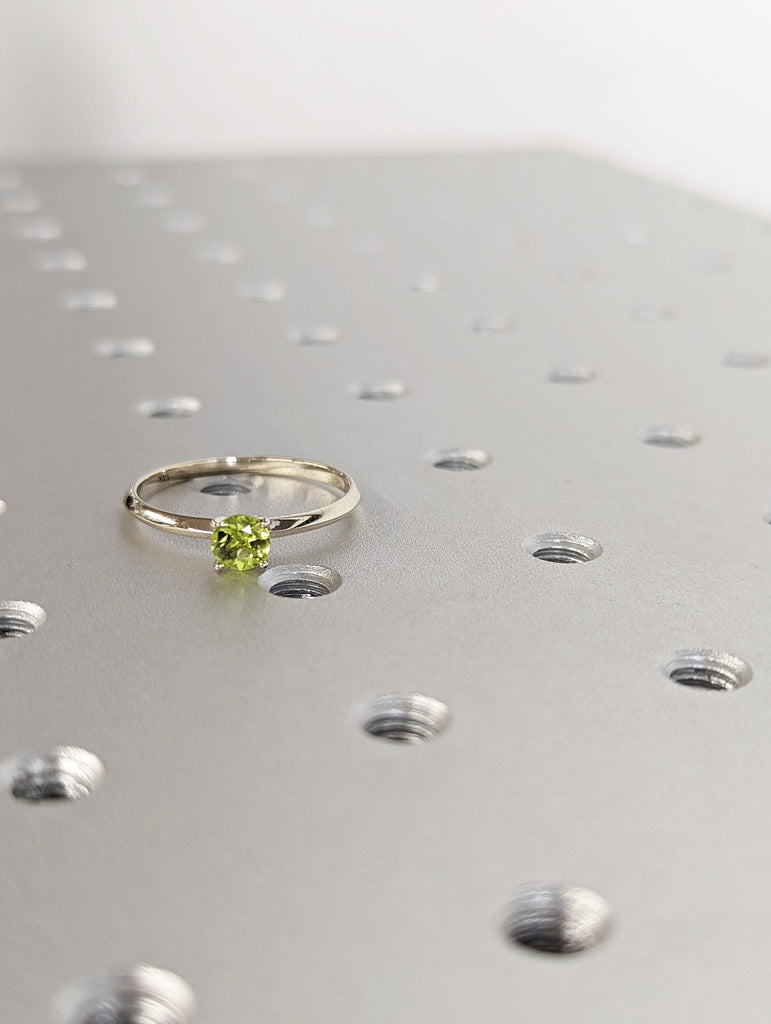 Peridot engagement ring set white gold peridot ring Green solitaire ring Peridot solitaire ring August Birthstone ring Art Deco Antique Ring