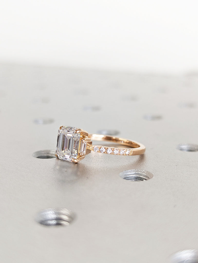 Emerald Cut Moissanite Engagement Ring/14K Gold Ring/Art Deco Vintage Ring/Unique Moissanite Promise Ring/Three Stone Ring/Wedding Ring