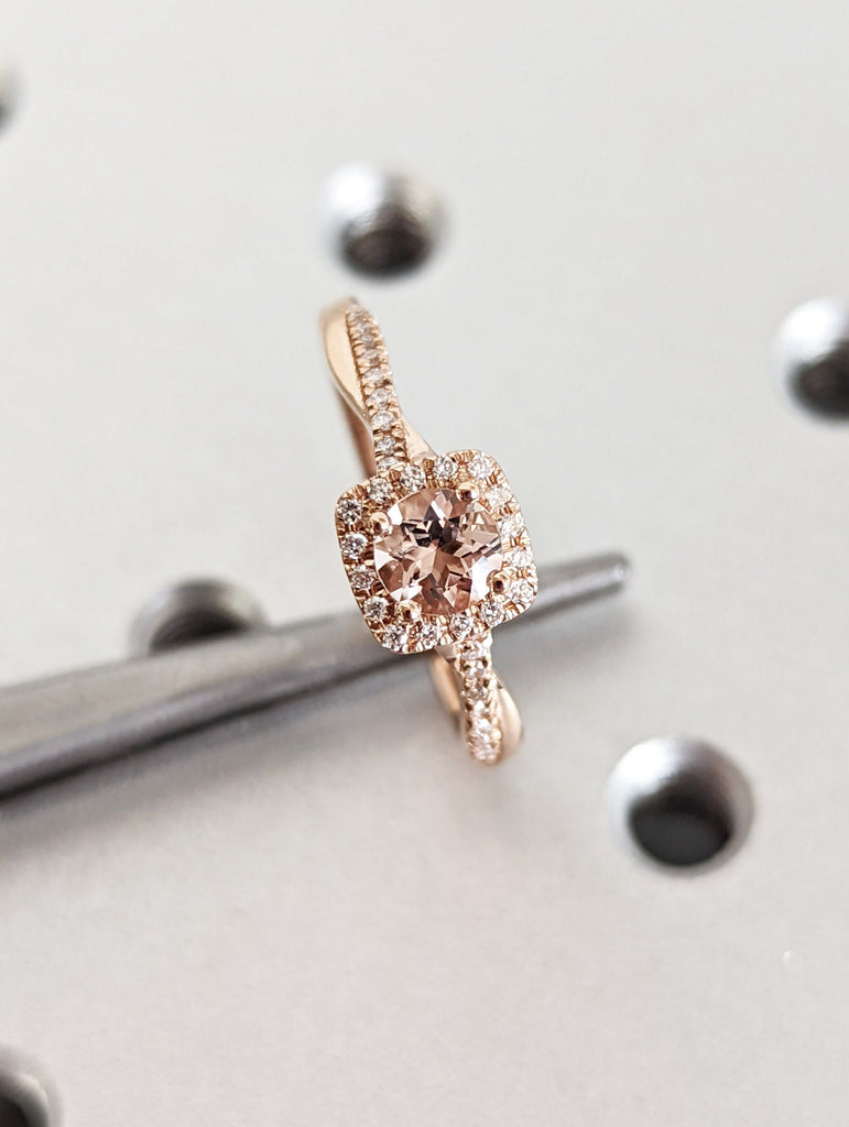 Twisted Vine Morganite Ring- 18K Solid Rose Gold Ring- Round Morganite Engagement Ring- Promise Ring- Diamond Halo- Vintage Morganite Ring