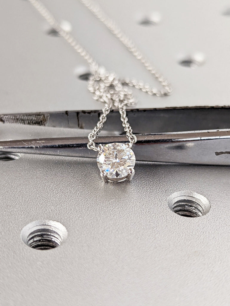 1CT 14k Round Moissanite Necklace / Round Solitaire Necklace / Round Diamond Necklace / Layering Diamond Necklace / Dainty Diamond Necklace