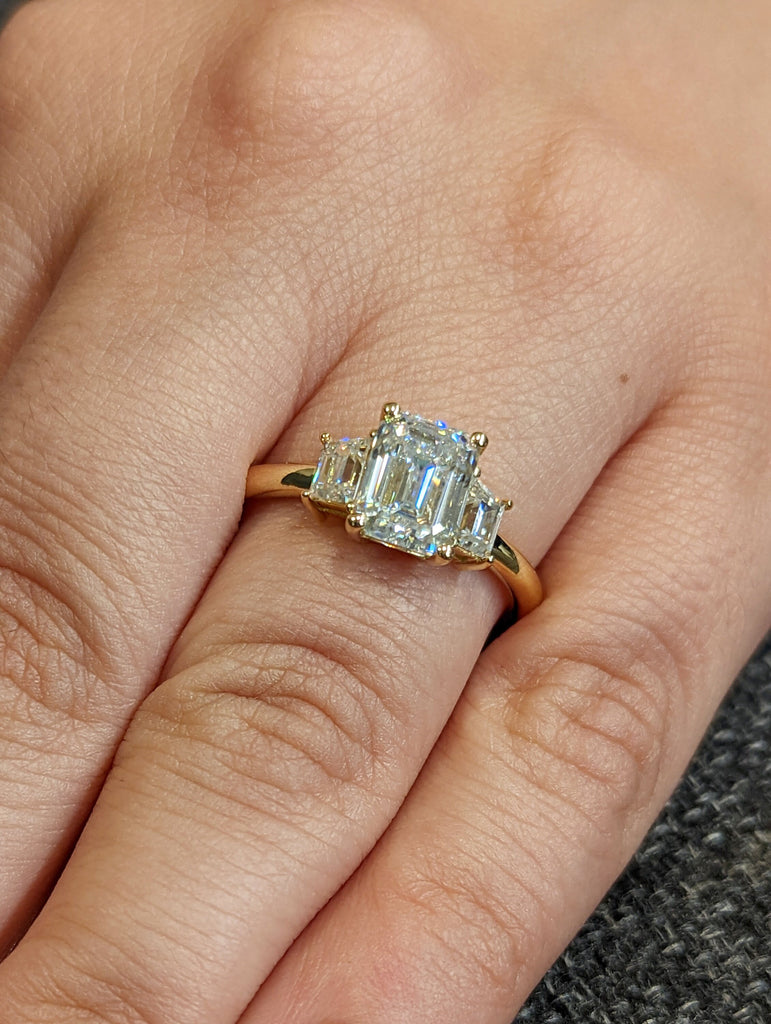 Three Stone Emerald Cut Moissanite Engagement Ring, Side Trapezoid Moissanite, Three Stone Engagement Ring, Emerald Cut and trapezoid Cut
