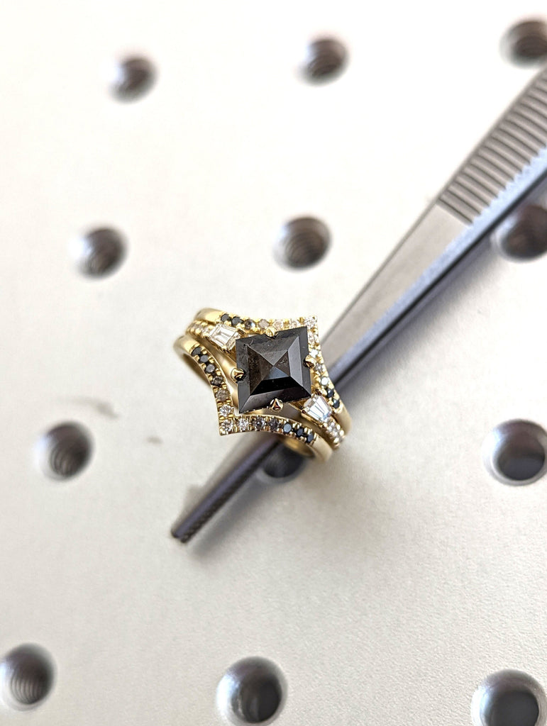 Raw Diamond Kite Baguette Diamond, Salt and Pepper, Unique Engagement Ring, Rose Cut Geometric Diamond Ring, 14k Gold, Custom Handmade Set