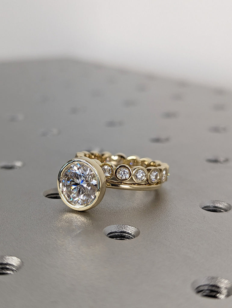 3 Carat Round Bezel Solitaire Ring Brilliant Cut Diamond Simulant Engagement Ring Dainty Promise Bezel Ring Solitaire Bezel Ring
