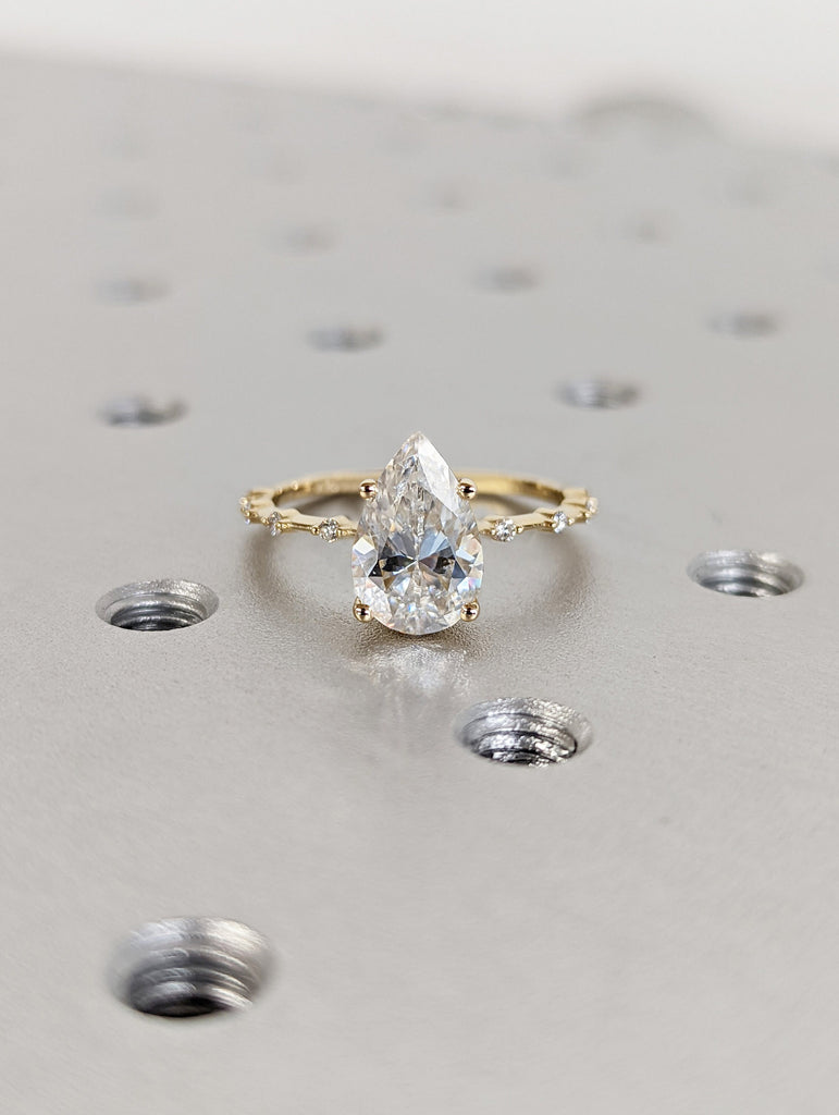 Pear Cut Engagement Ring, Dainty Moissanite Diamond Engagement Ring