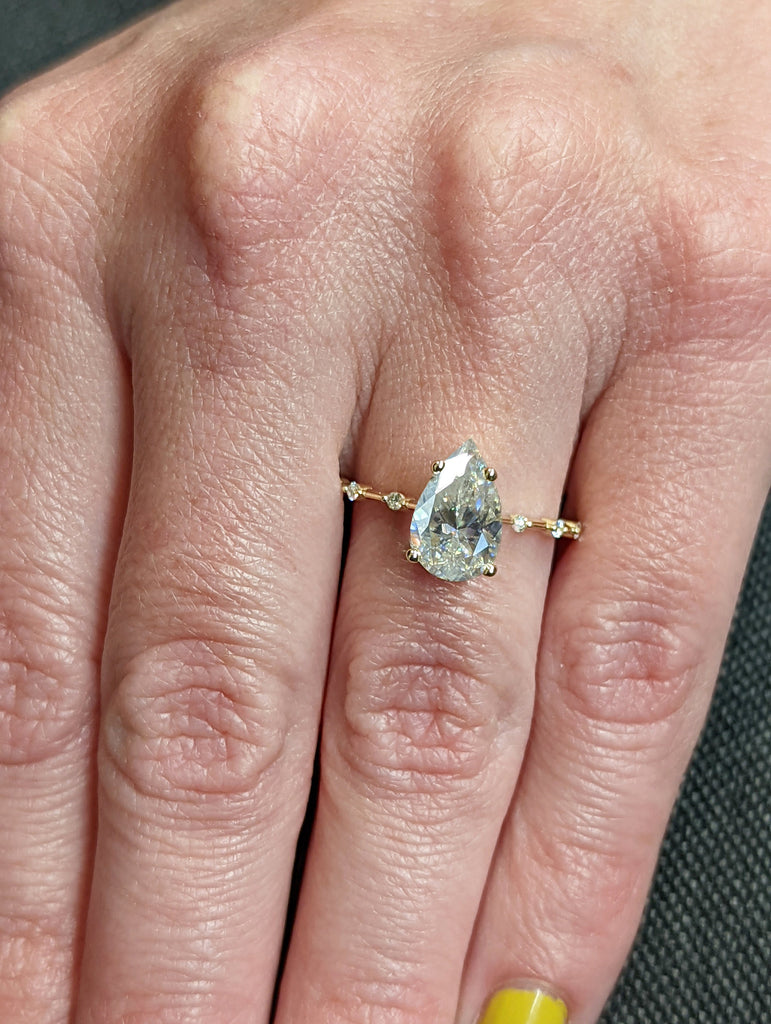 Pear Cut Engagement Ring, Dainty Moissanite Diamond Engagement Ring