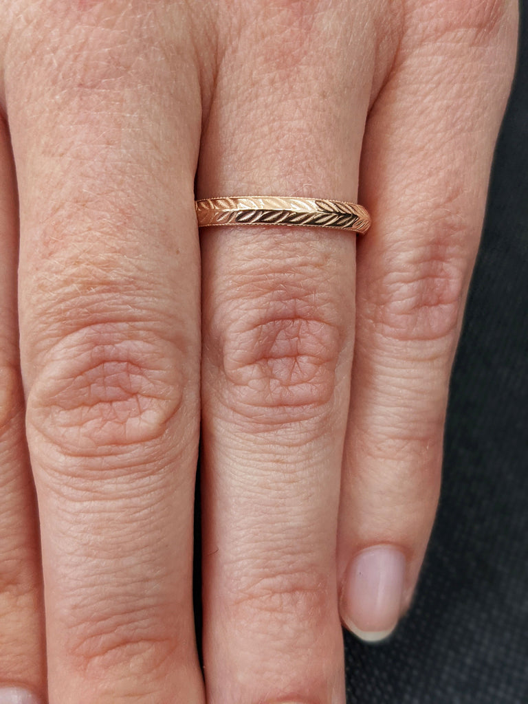 14k Rose gold giada hand engraved vintage ring, Leaf engraving, Knife edged, 14K Rose Gold, Wedding Band