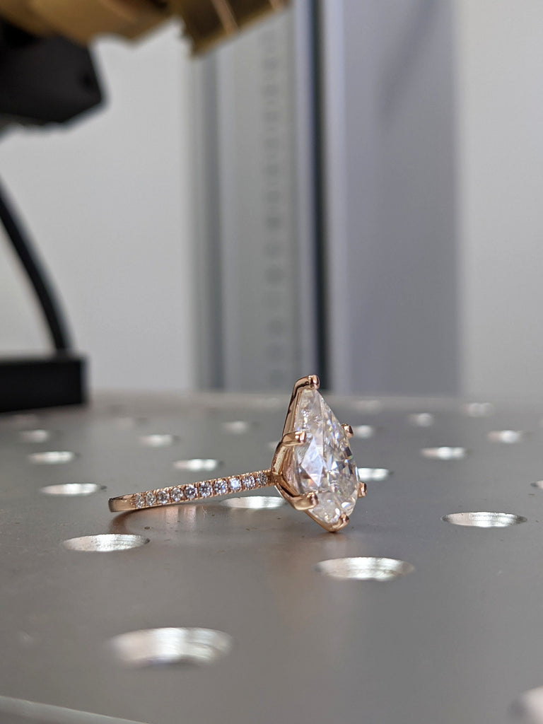 14K Solid Gold Engagement Ring /3CT Pear Moissanite Diamond Wedding Ring/Moissanite Engagement Ring/Stack Ring/Promise ring/Rose gold