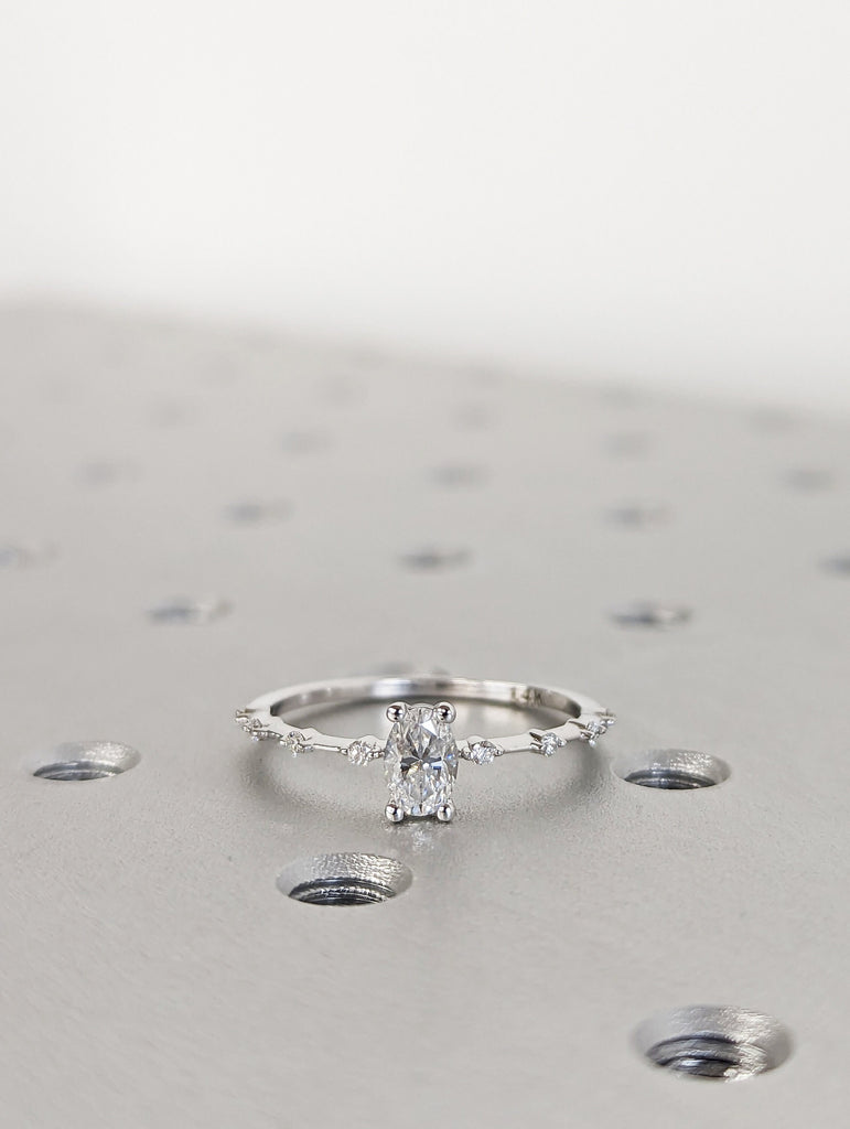 0.5 CT Oval Engagement Ring, Dainty Moissanite Engagement Ring