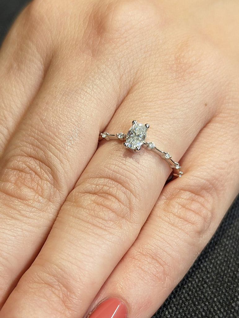 0.5 CT Oval Engagement Ring, Dainty Moissanite Engagement Ring