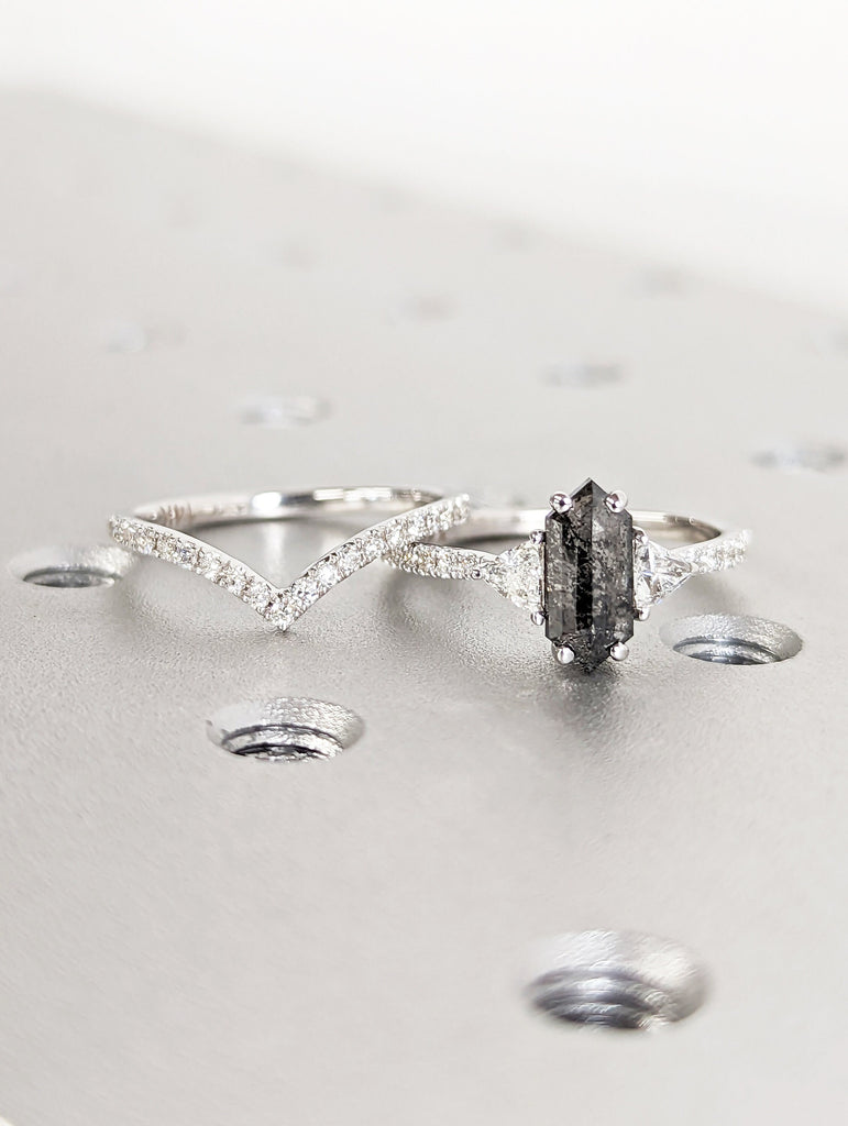 Raw Diamond Hexagon Triangle Diamond, Salt and Pepper, Unique Bridal Engagement Set, Rose Cut Geometric Diamond Ring, Custom Handmade