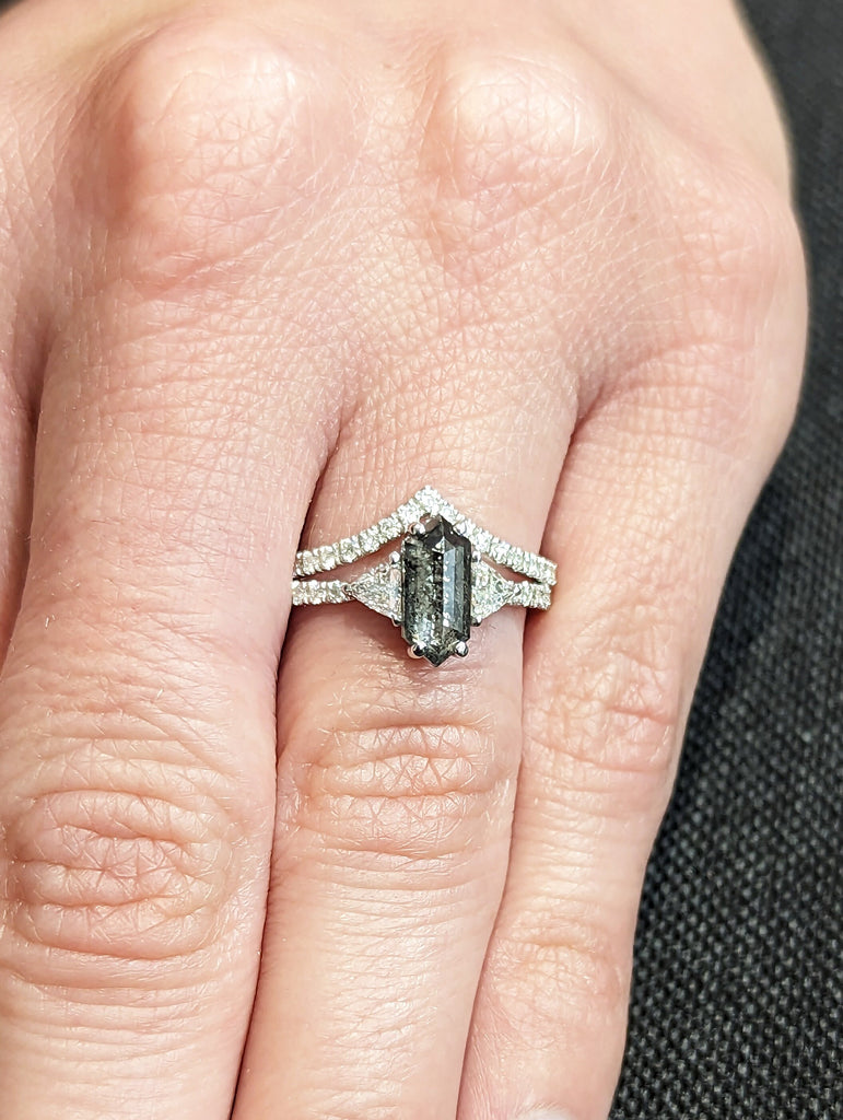 Raw Diamond Hexagon Triangle Diamond, Salt and Pepper, Unique Bridal Engagement Set, Rose Cut Geometric Diamond Ring, Custom Handmade