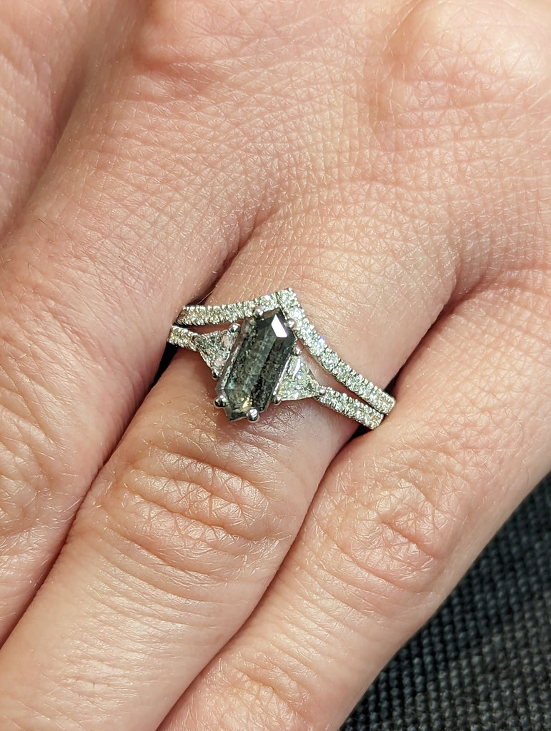 Raw Diamond Hexagon Triangle Diamond, Salt and Pepper, Unique Bridal Engagement Set, Rose Cut Geometric Diamond Ring, Custom Handmade