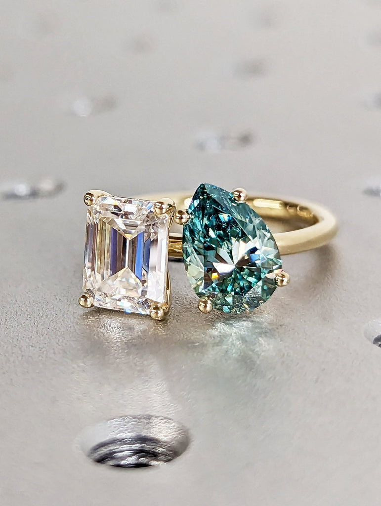 Pear And Emerald Cut Toi Et Moi Moissanite Ring / Green Pear Moissanite Engagement Ring / 14K Yellow Gold Anniversary Ring / Two Stone Ring