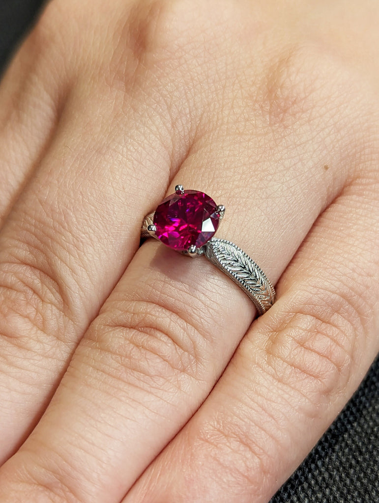 8mm Ruby Engagement Ring, 18k White Gold Maribel Hand Engraved Ruby Vintage Ring, Vintage Ruby Ring, Engraved Unique Ruby Engagement Ring