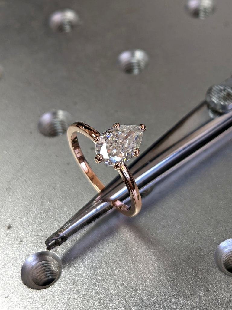 Water Drop Shape/ 1.5ct Pear Cut Moissanite/ Engagement Wedding Promise Ring/ 5 Prongs/ Solitaire Antique/ Stackable Ring/ 14K Gold Ring