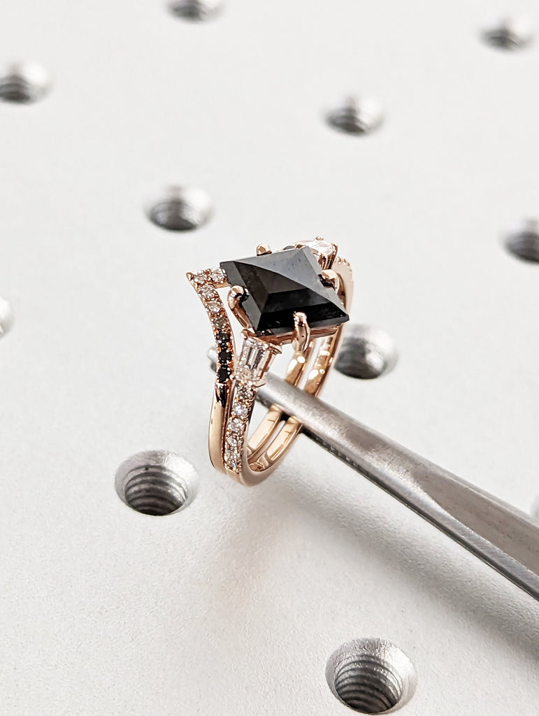Galaxy Raw Salt and Pepper Diamond Ring- Kite Cut Diamond Engagement Ring Sets- Unique Bridal Geometric Diamond Promise Ring 14K Rose Gold