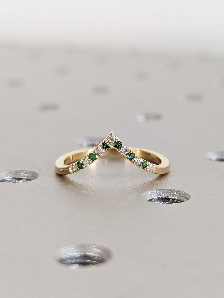 Green emerald engagement ring set yellow gold emerald ring vintage diamond twist band May birthstone ring 2pcs wedding ring set promise ring