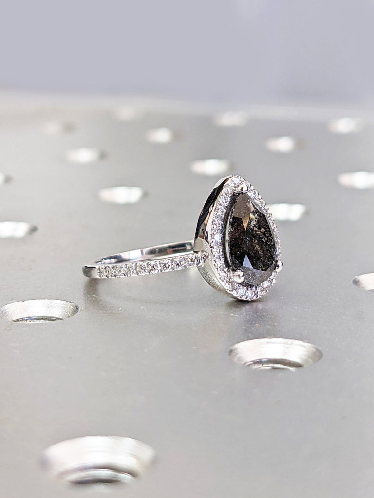Pear Halo 14K White Gold Salt and Pepper Diamond engagement ring set Wedding Band For Women vintage Pear cut Halo diamond Anniversary ring