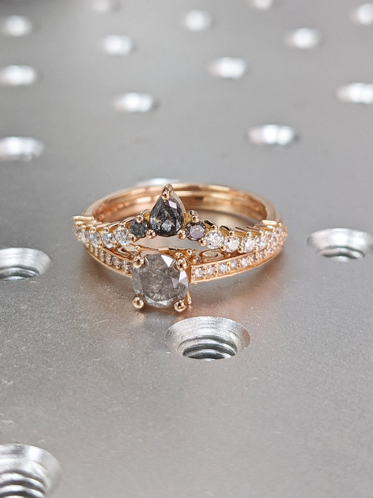 Salt and Pepper Engagement Ring 2pcs Rose Gold Crown Engagement Ring Black Diamond Ring Vintage Engagement Ring Pear Shaped Eternity Ring