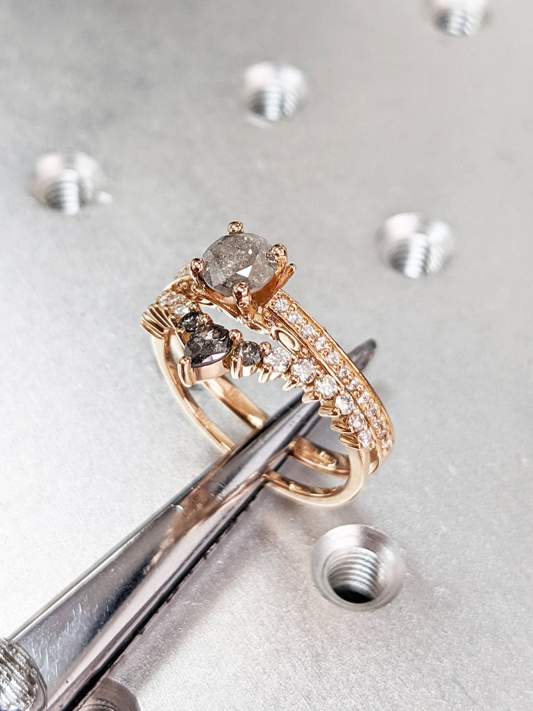 Salt and Pepper Engagement Ring 2pcs Rose Gold Crown Engagement Ring Black Diamond Ring Vintage Engagement Ring Pear Shaped Eternity Ring
