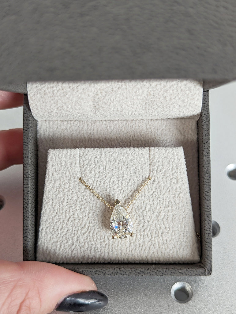 Moissanite Wedding Necklace, Bridesmaid Engagement Gift Dainty Solitaire Teardrop Pear Shape Diamond Simulant Bridal Jewelry Gift for Her