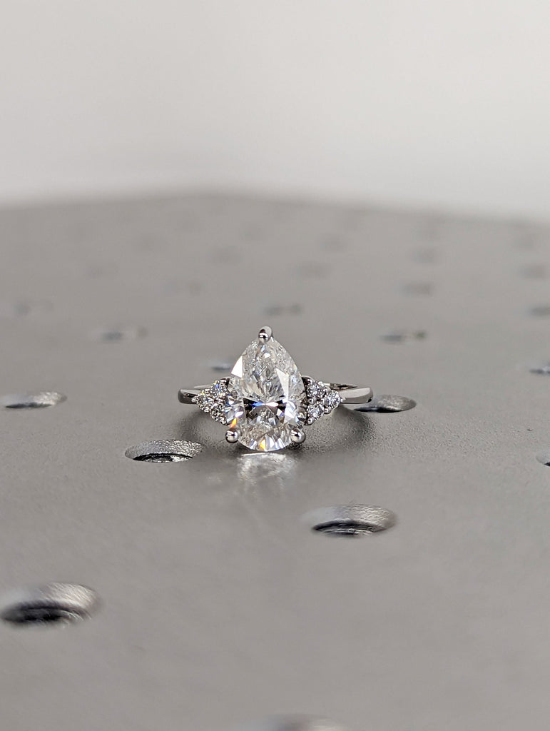 Pear cut Moissanite engagement ring vintage white gold Round moissanite ring Cluster ring unique ring engagement ring Anniversary ring