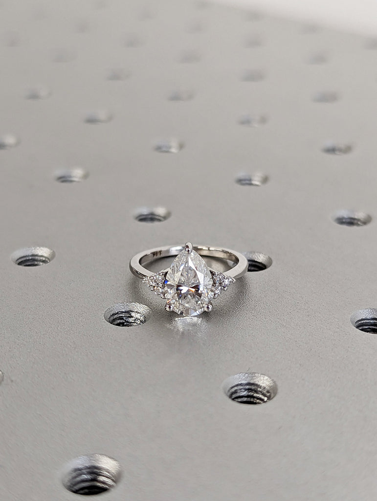 Pear cut Moissanite engagement ring vintage white gold Round moissanite ring Cluster ring unique ring engagement ring Anniversary ring