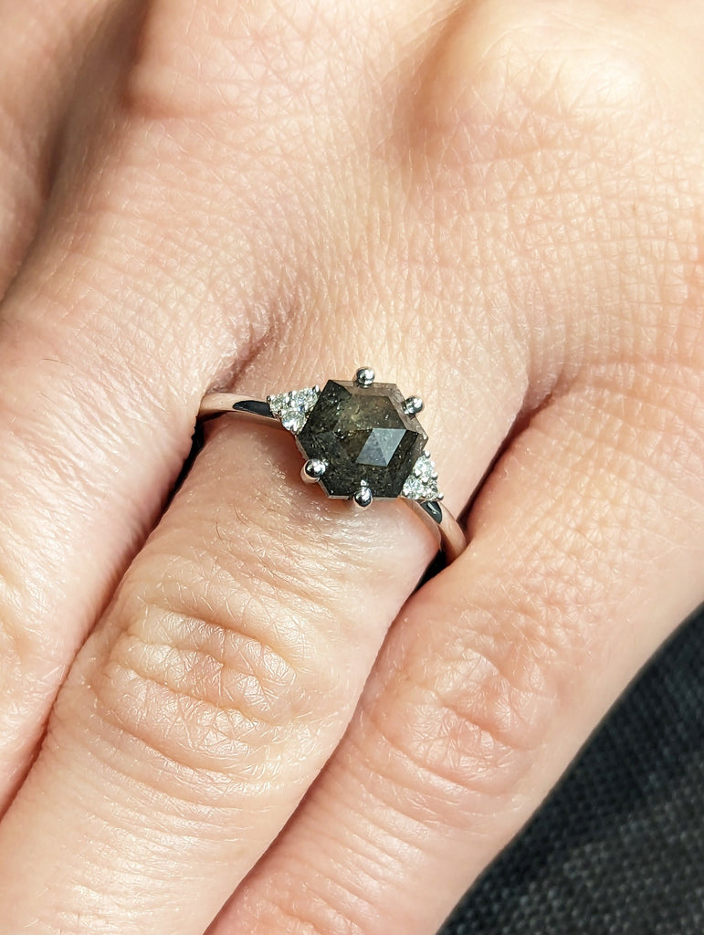 Raw Diamond Hexagon Round Diamond, Salt and Pepper, Unique Engagement Ring, Rose Cut Geometric Diamond Ring, 14k Gold, Custom Handmade