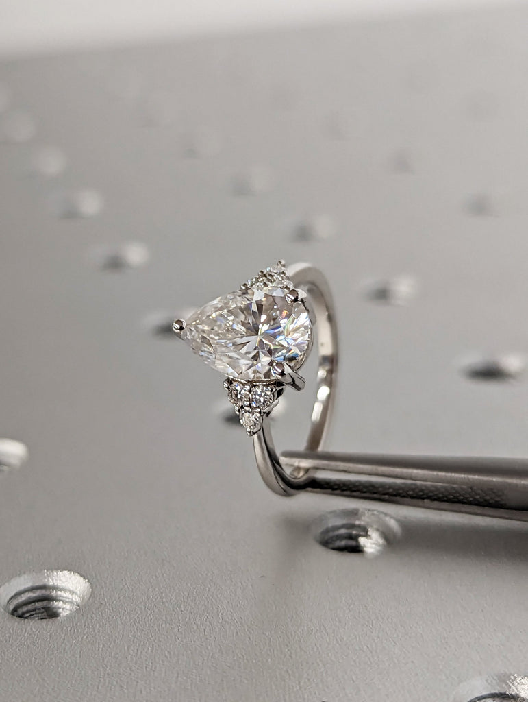Pear cut Moissanite engagement ring vintage white gold Round moissanite ring Cluster ring unique ring engagement ring Anniversary ring