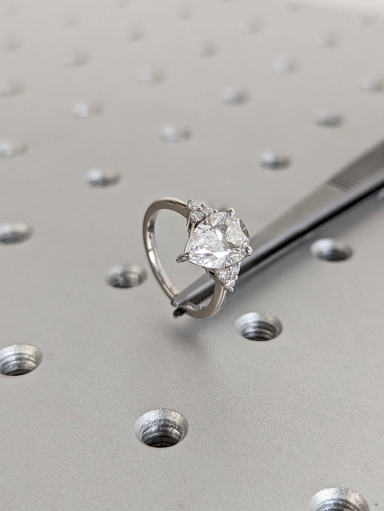 Pear cut Moissanite engagement ring vintage white gold Round moissanite ring Cluster ring unique ring engagement ring Anniversary ring