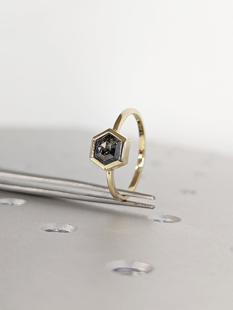 Bezel Raw Diamond, Salt and Pepper, Hexagon, Unique Engagement Ring, Rose Cut Geometric Diamond Ring, 18k Gold, East to West