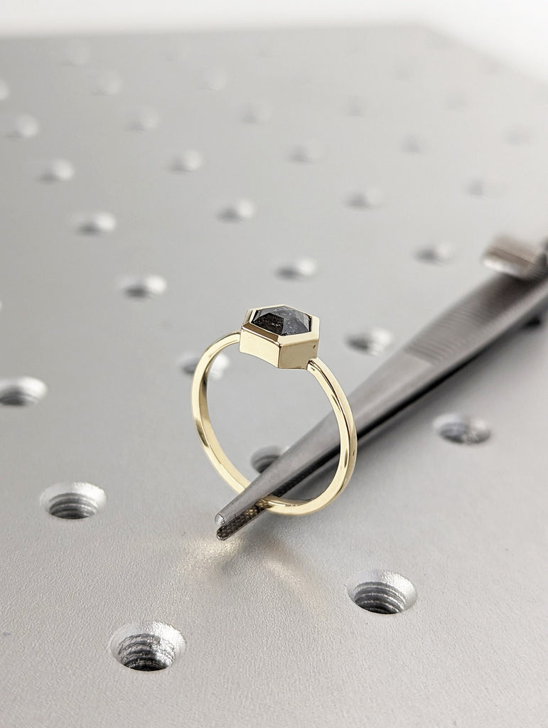Bezel Raw Diamond, Salt and Pepper, Hexagon, Unique Engagement Ring, Rose Cut Geometric Diamond Ring, 18k Gold, East to West