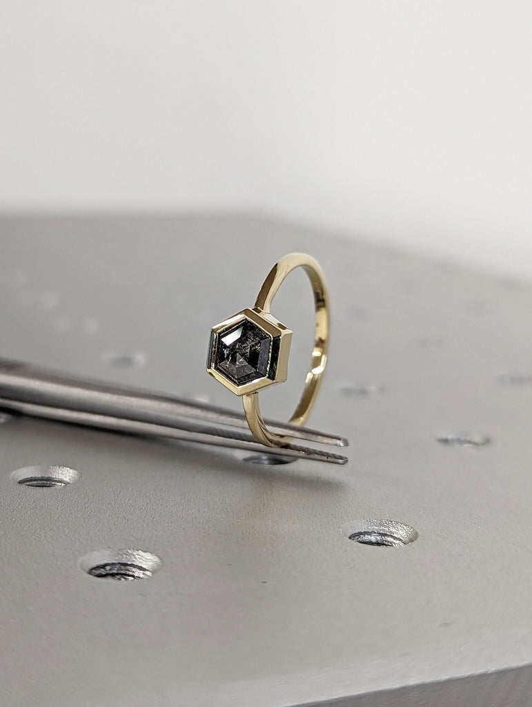 Bezel Raw Diamond, Salt and Pepper, Hexagon, Unique Engagement Ring, Rose Cut Geometric Diamond Ring, 18k Gold, East to West
