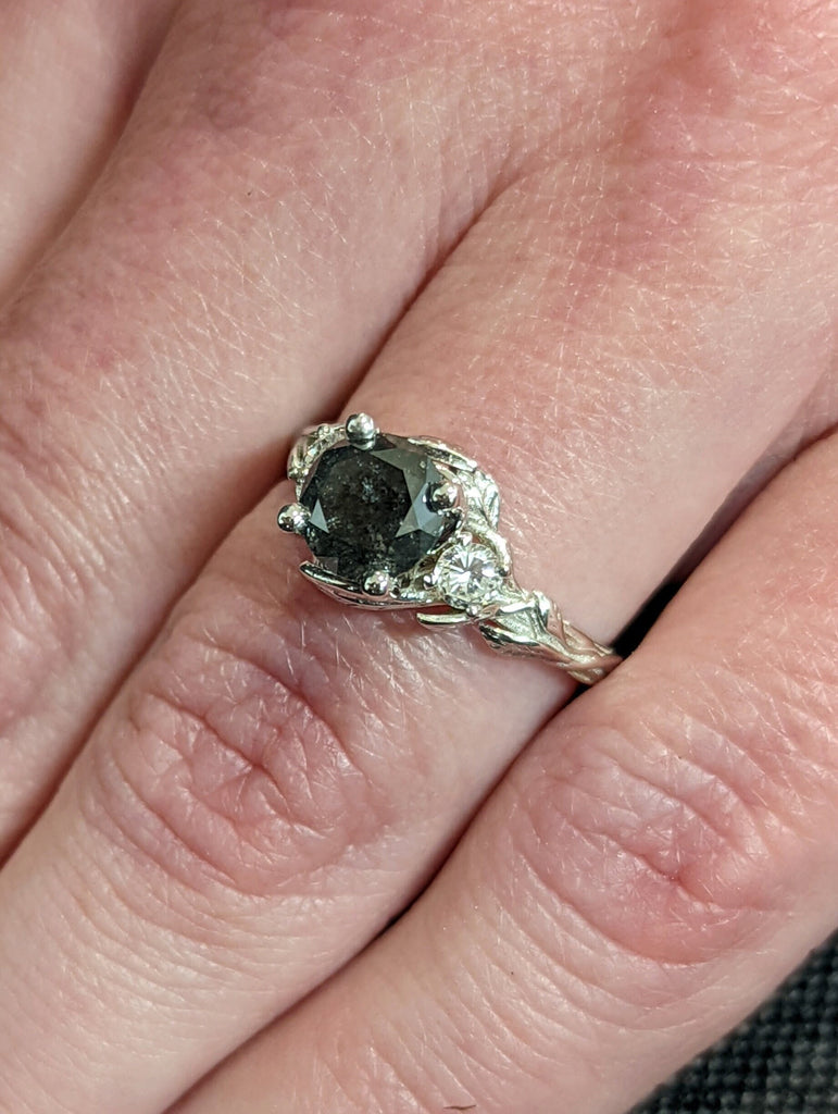 1.25 CT Salt and Pepper, Leaves Engagement Ring, 14K Gold and Diamond engagement ring, leaf ring, vintage ring, Alternative Engagement Ring