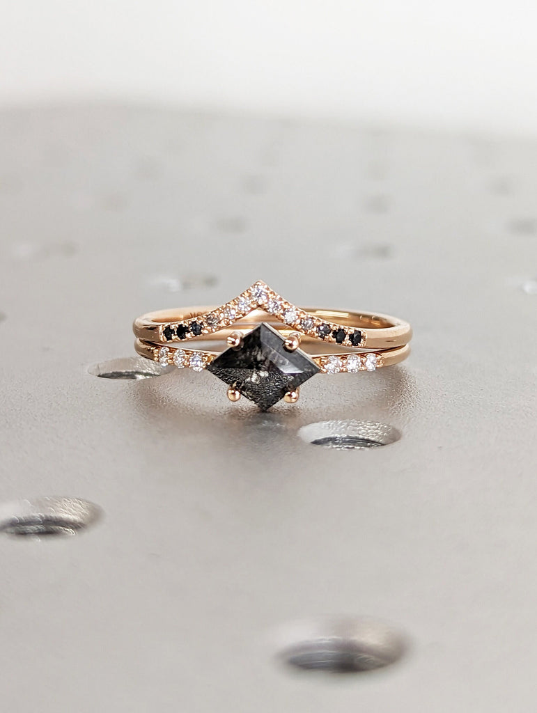 Alternative Diamond Engagement Ring Salt And Pepper Diamond, Kite Diamond Ring, Unique Salt Pepper Diamond Ring, Bridal Set, 18K Rose Gold