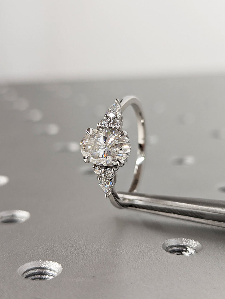 Oval cut Moissanite Engagement Ring set, Stacking ring, 14K/18K Gold, vintage Unique pear diamond Cluster ring women, wedding Bridal ring