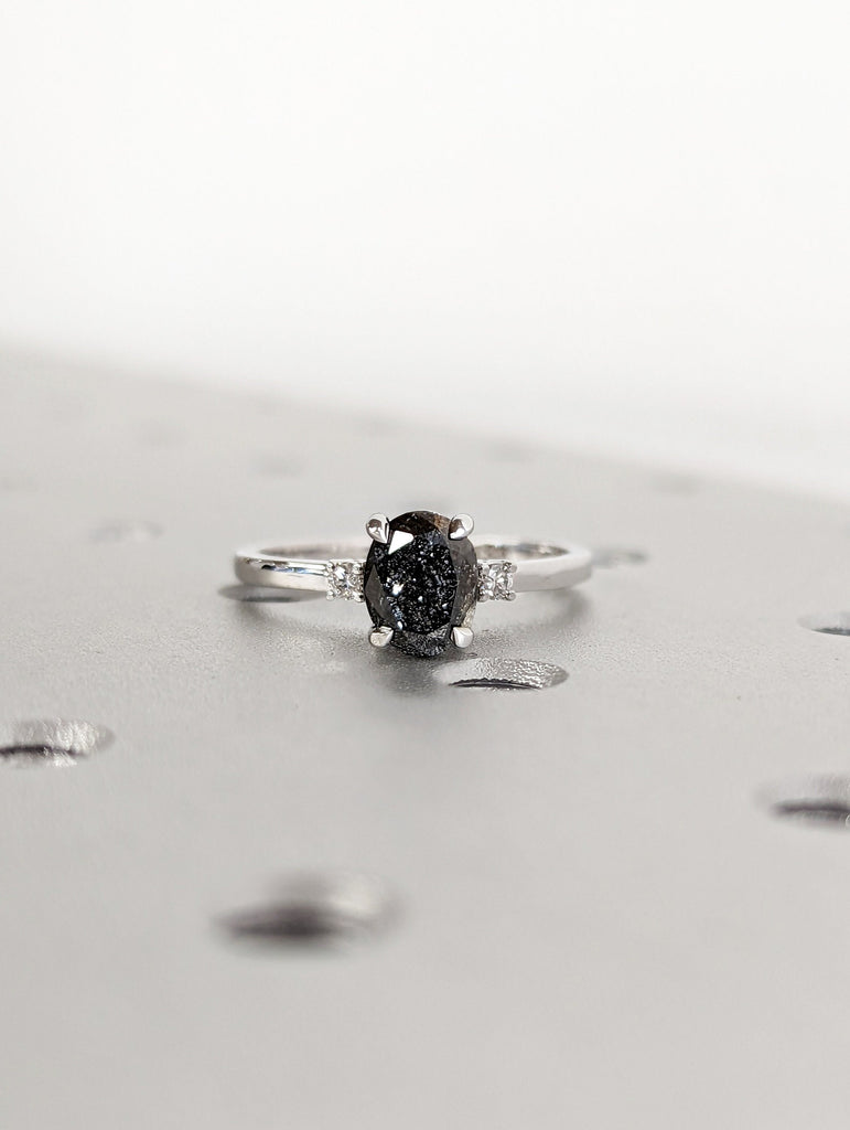 Salt And Pepper Diamond Oval Ring, Salt And Pepper Diamond Vintage Engagement Ring, Vintage Oval Ring, Raw Diamond Ring, Raw Oval