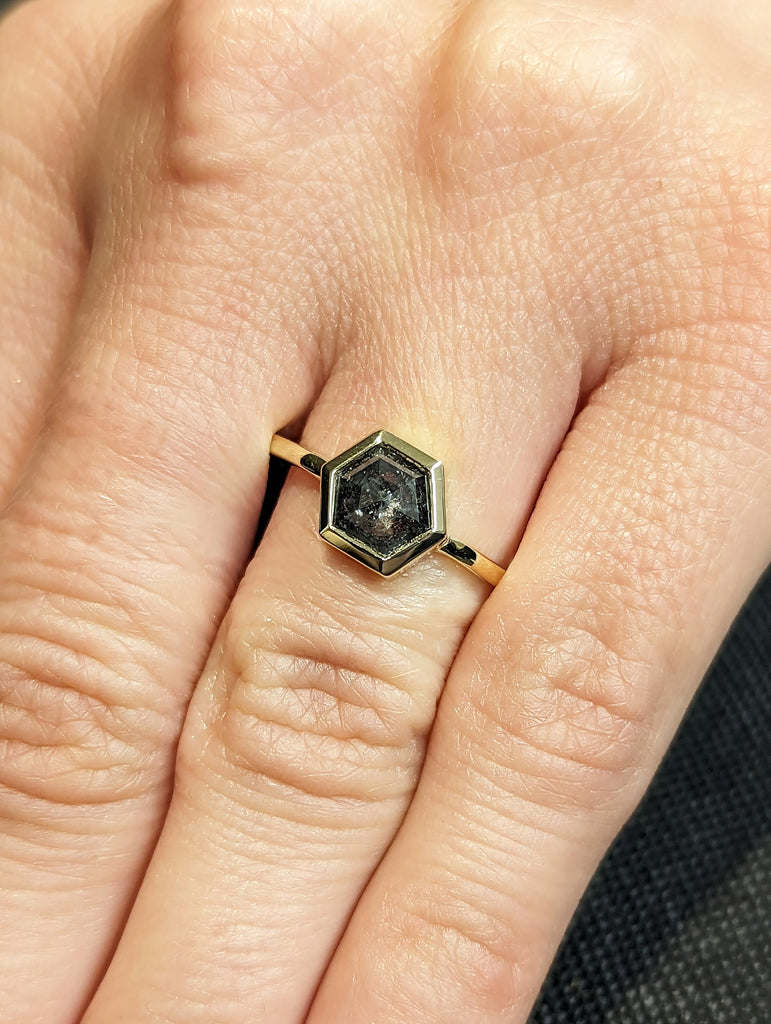 Bezel Raw Diamond, Salt and Pepper, Hexagon, Unique Engagement Ring, Rose Cut Geometric Diamond Ring, 18k Gold, East to West