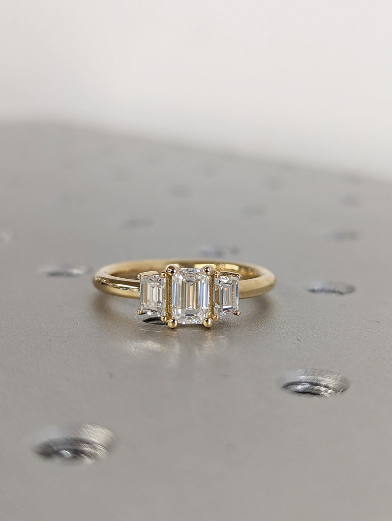 Three Stone Emerald Cut Moissanite Engagement Ring, Side Trapezoid Moissanite, Three Stone Engagement Ring, Emerald Cut and trapezoid Cut