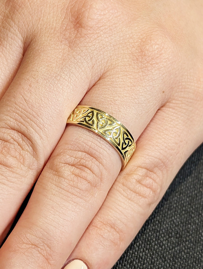 Celtic yellow gold wedding band antique style, 6.5mm unique celtic ring, Celtic filigree ring, Unusual wedding band, irish knot promise ring