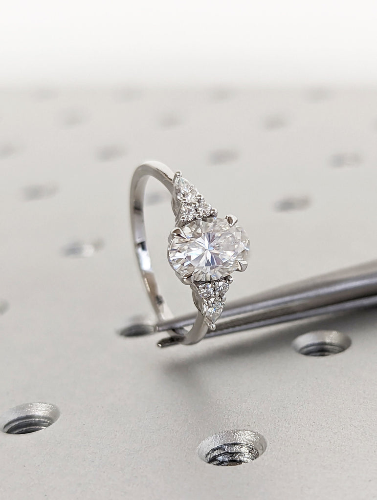 Oval cut Moissanite Engagement Ring set, Stacking ring, 14K/18K Gold, vintage Unique pear diamond Cluster ring women, wedding Bridal ring