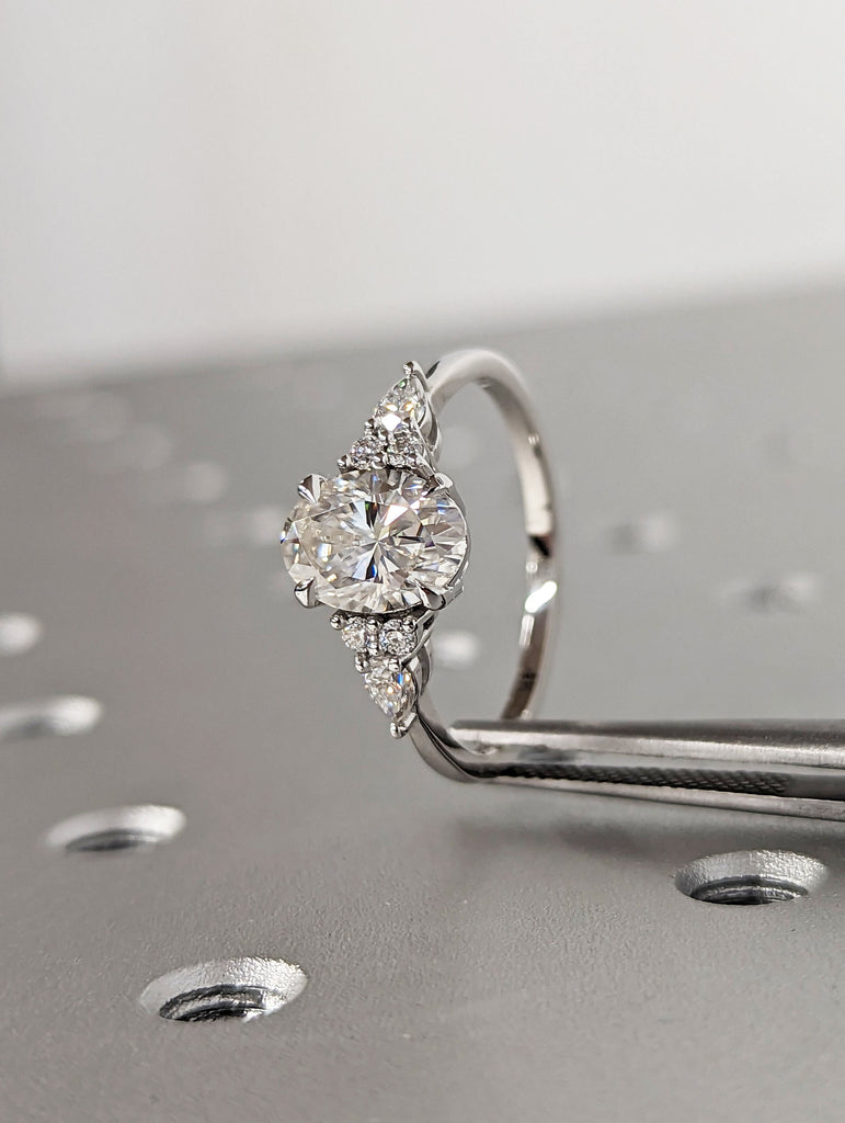 Oval cut Moissanite Engagement Ring set, Stacking ring, 14K/18K Gold, vintage Unique pear diamond Cluster ring women, wedding Bridal ring