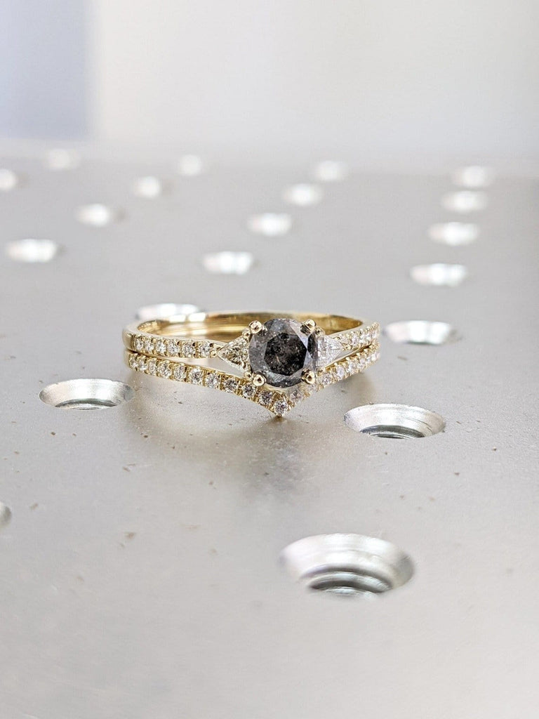 Raw Diamond Round Triangle Diamond, Salt and Pepper, Unique Engagement Ring, Rose Cut Geometric Diamond Ring, 14k Gold, Custom Handmade