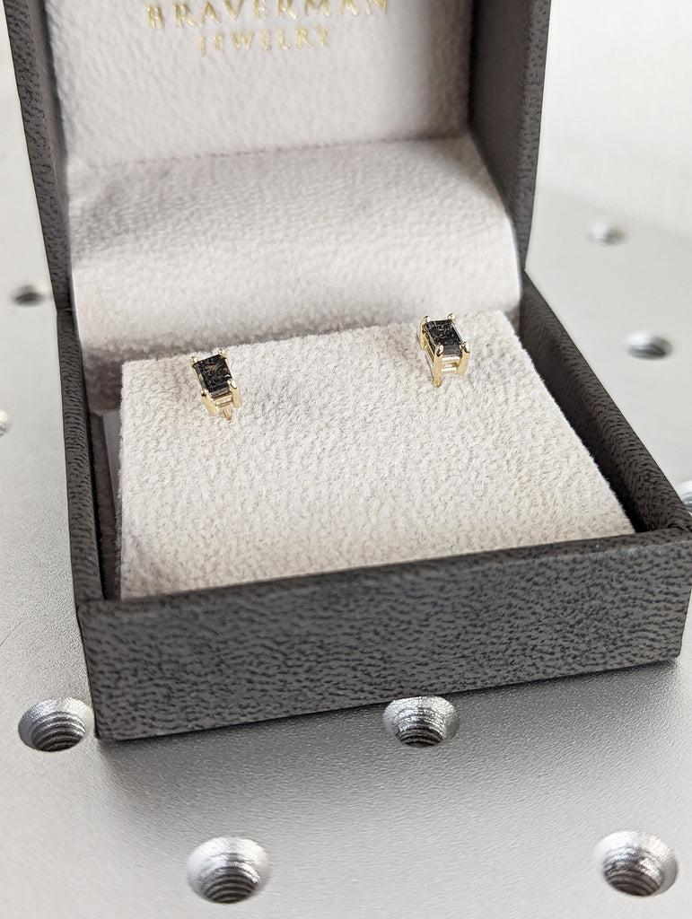 Salt and Pepper Diamond Stud Earrings, Salt and Pepper Diamond Earrings, 14k Gold Stud Earrings, Unique Minimal Natural Diamond Studs