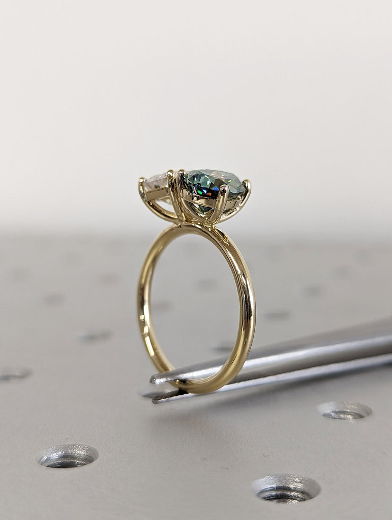 Pear And Emerald Cut Toi Et Moi Moissanite Ring / Green Pear Moissanite Engagement Ring / 14K Yellow Gold Anniversary Ring / Two Stone Ring