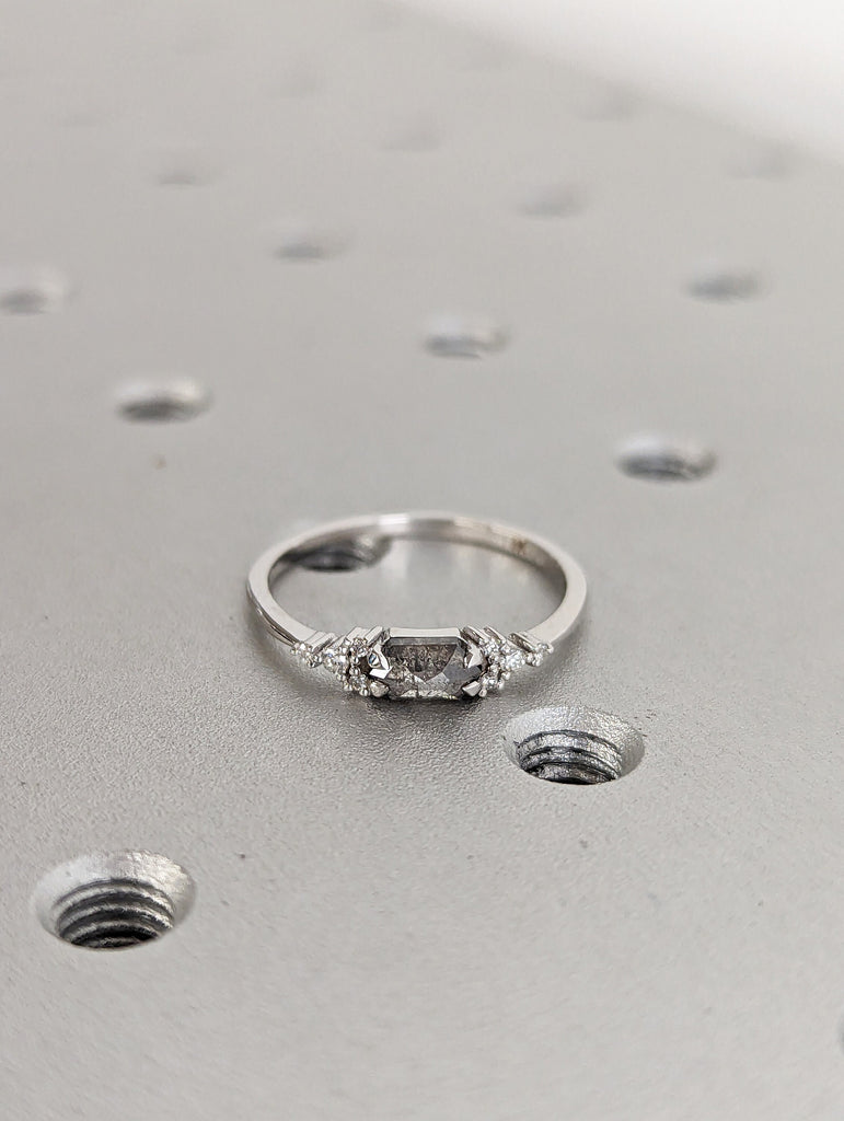 Hexagon Salt and Pepper Diamond Wedding Ring, Unique Diamond Wedding Band, Wedding Engagement Ring, Minimalist Diamond Ring, Cluster Diamond