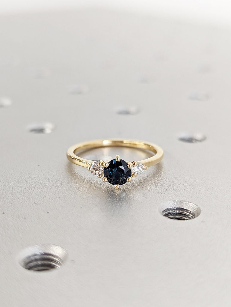 Peacock Sapphire Promise Ring Gold, Round Cut Engagement Dainty Sapphire Ring, Art Deco Ring,Green Gemstone Statement Ring,Anniversary Gift