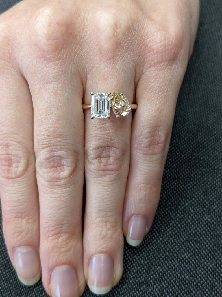 Colorless & Champagne Moissanite Toi Et Moi Ring / Emerald And Fancy Colored Pear Moissanite Ring / 14K Gold Engagement Ring / Gift For Her